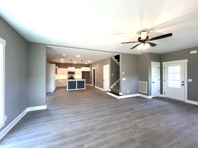 713 Eva Agnes Avenue, Clarksville, TN 37042