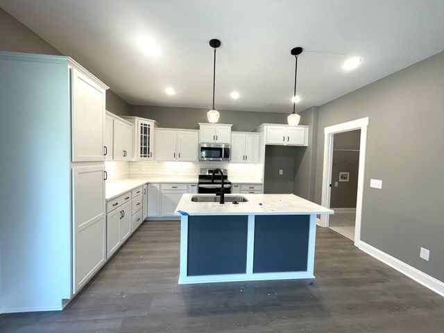 713 Eva Agnes Avenue, Clarksville, TN 37042