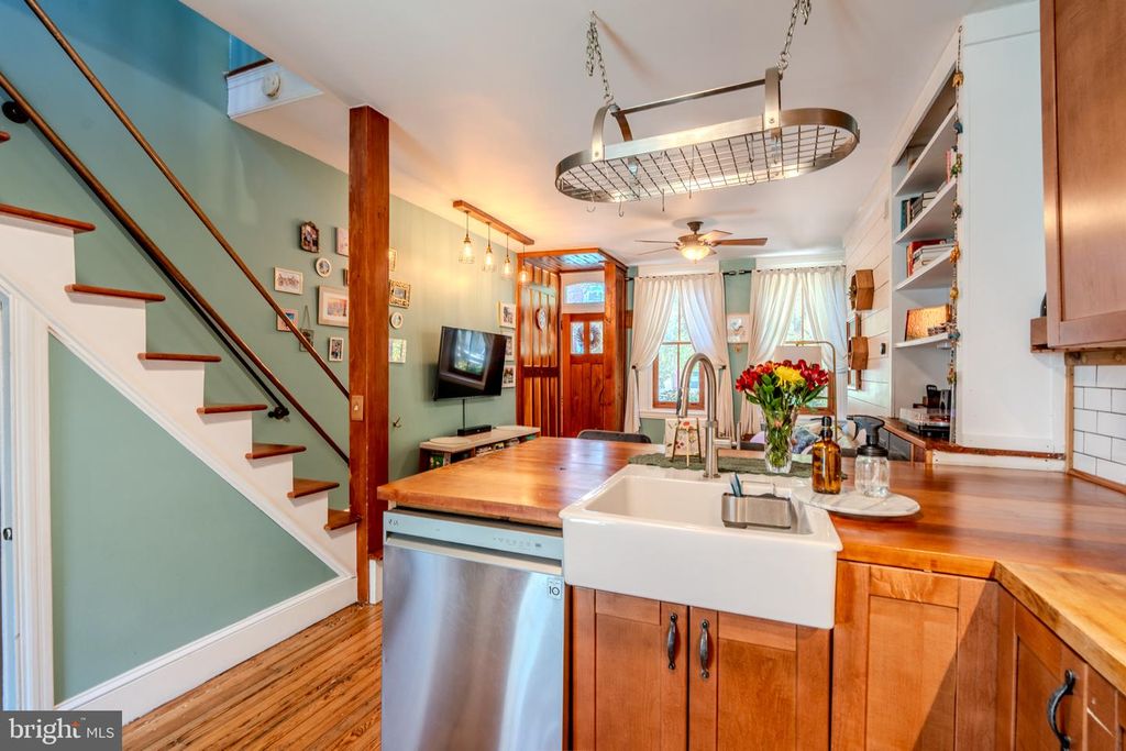 884 N STILLMAN ST, PHILADELPHIA, PA 19130 — photo 5
