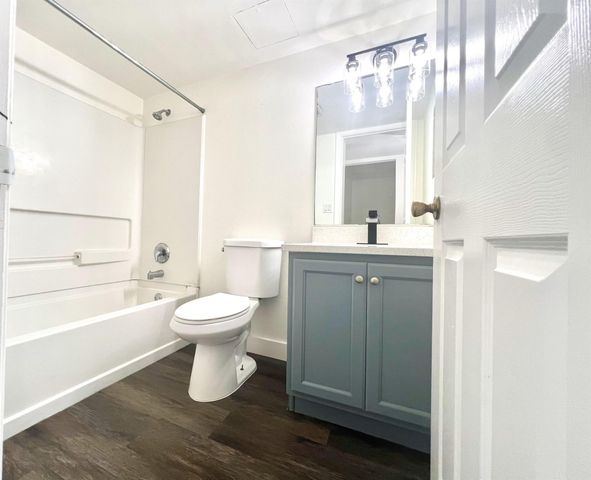 606 SW 1st Street, Boynton Beach, FL 33435