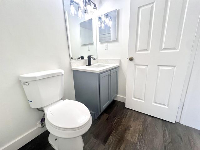 606 SW 1st Street, Boynton Beach, FL 33435