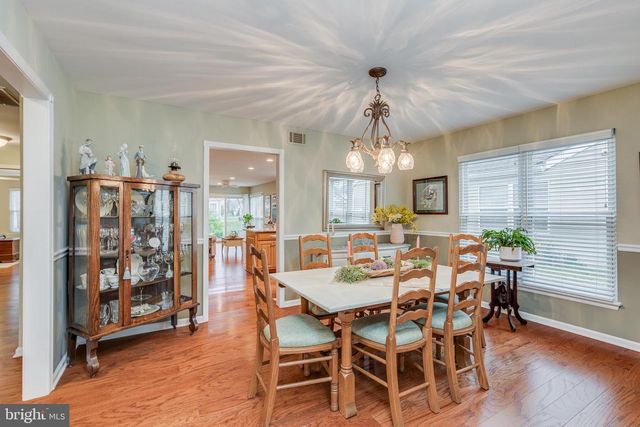 32 COTHERSTONE DR, Southampton, NJ 08088