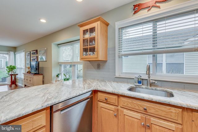 32 COTHERSTONE DR, Southampton, NJ 08088