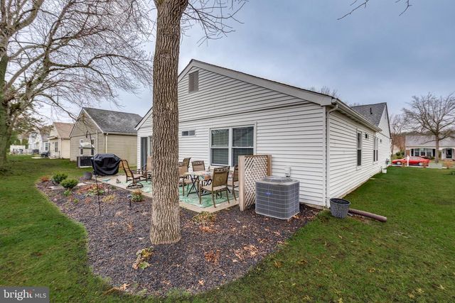 32 COTHERSTONE DR, Southampton, NJ 08088