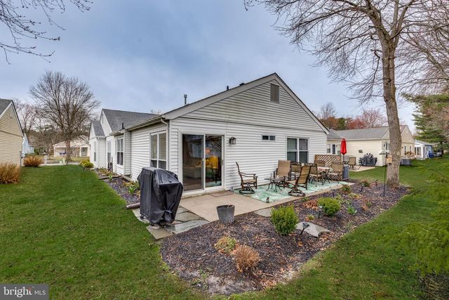 32 COTHERSTONE DR, Southampton, NJ 08088