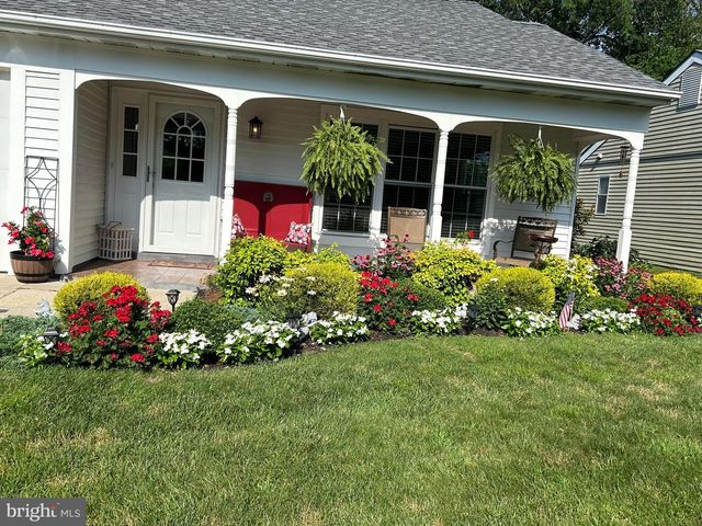 32 COTHERSTONE DR, Southampton, NJ 08088