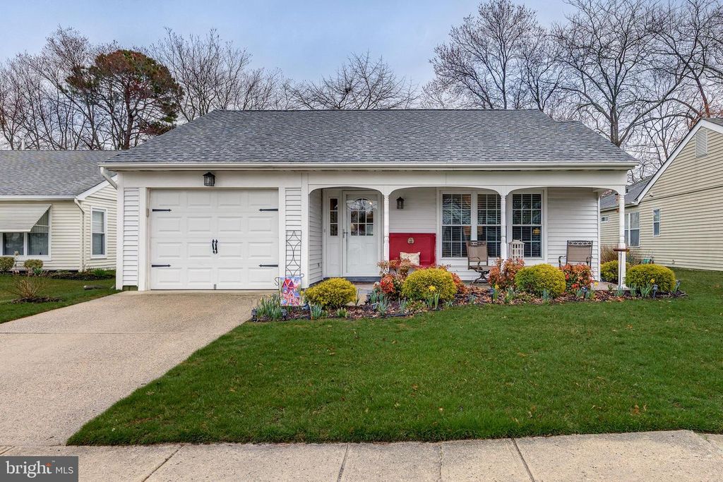 32 COTHERSTONE DR, Southampton, NJ 08088