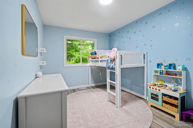 4105 Crocus Road, Waterford, MI 48328