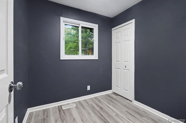 4105 Crocus Road, Waterford, MI 48328