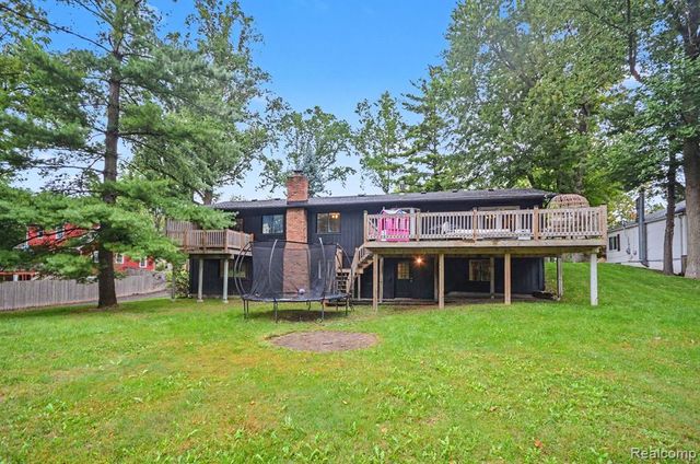 4105 Crocus Road, Waterford, MI 48328