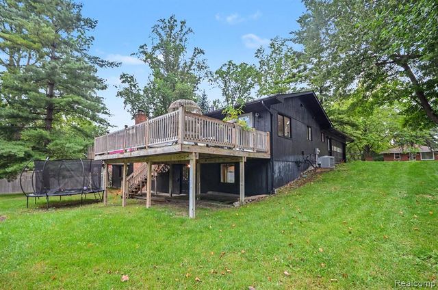 4105 Crocus Road, Waterford, MI 48328