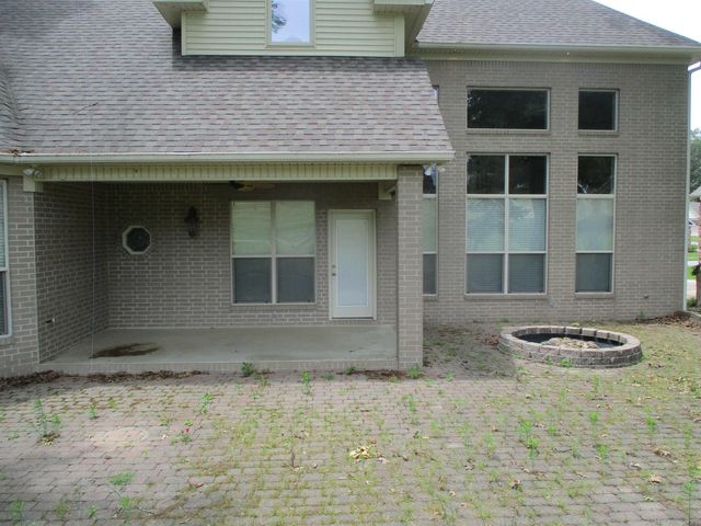 129 Silver Springs Drive, Benton, AR 72015