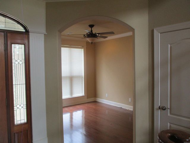 129 Silver Springs Drive, Benton, AR 72015