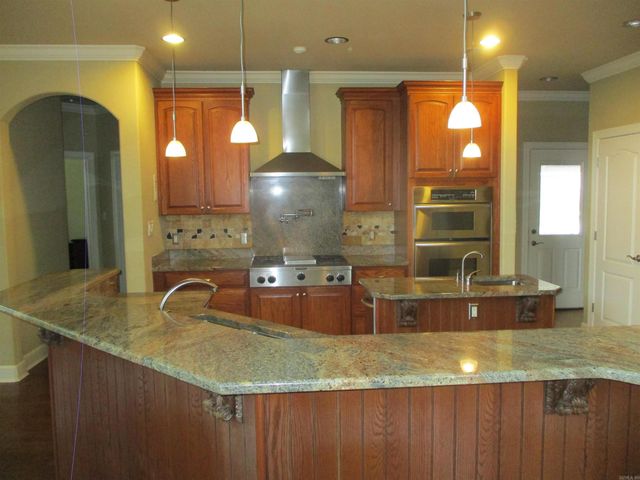 129 Silver Springs Drive, Benton, AR 72015