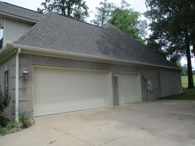 129 Silver Springs Drive, Benton, AR 72015