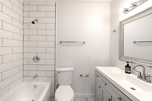 8545 Midpark Road 2, Dallas, TX 75240