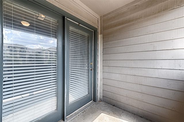 8545 Midpark Road 2, Dallas, TX 75240