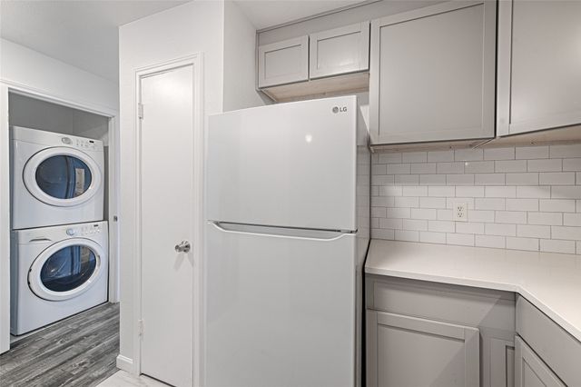 8545 Midpark Road 2, Dallas, TX 75240