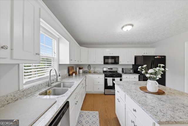 480 Hiram Way, Hiram, GA 30141
