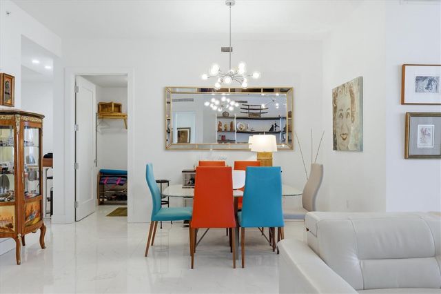 111 S PINEAPPLE AVENUE 811, Sarasota, FL 34236