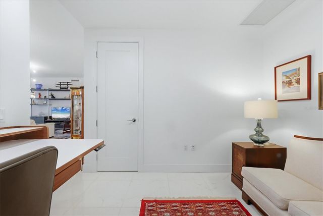 111 S PINEAPPLE AVENUE 811, Sarasota, FL 34236