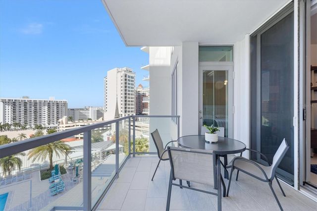 111 S PINEAPPLE AVENUE 811, Sarasota, FL 34236