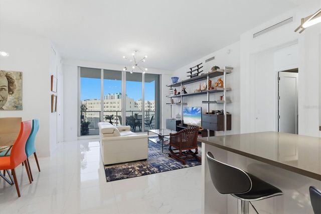 111 S PINEAPPLE AVENUE 811, Sarasota, FL 34236