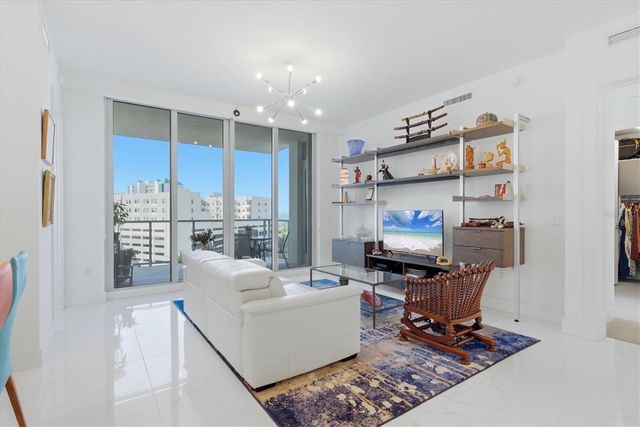 111 S PINEAPPLE AVENUE 811, Sarasota, FL 34236