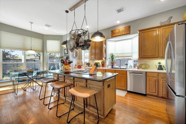 3923 Diamond Grove Court, Houston, TX 77059