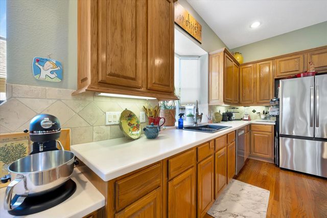 3923 Diamond Grove Court, Houston, TX 77059