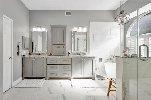 3923 Diamond Grove Court, Houston, TX 77059