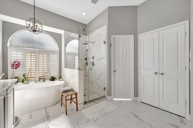 3923 Diamond Grove Court, Houston, TX 77059