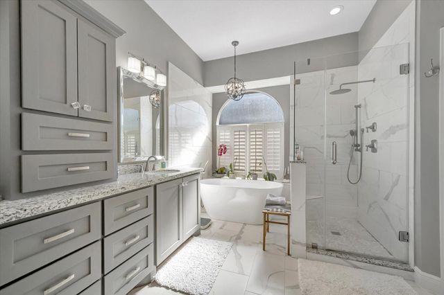 3923 Diamond Grove Court, Houston, TX 77059