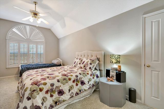 3923 Diamond Grove Court, Houston, TX 77059