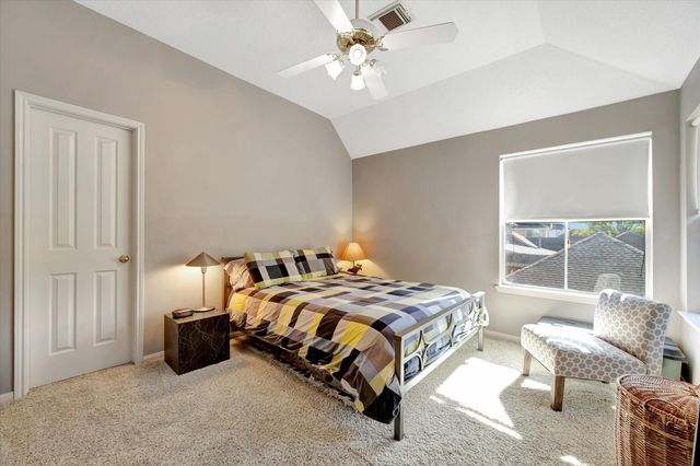 3923 Diamond Grove Court, Houston, TX 77059