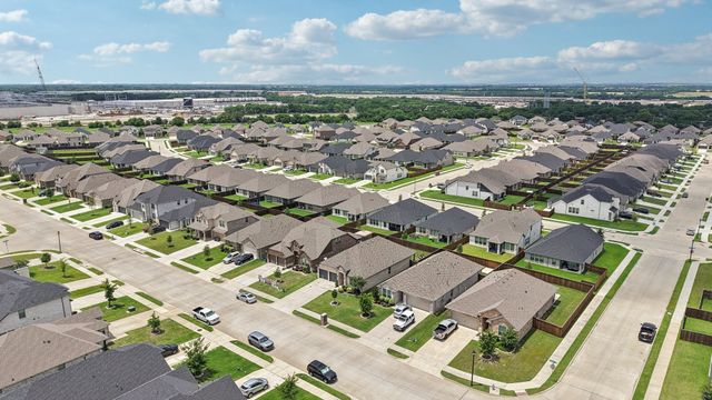 608 Cherry Hills Road, Red Oak, TX 75154