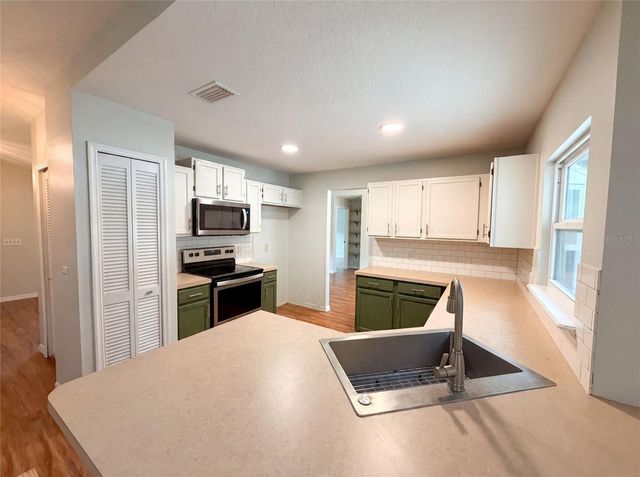 546 PENNS NECK DRIVE, Deland, FL 32724