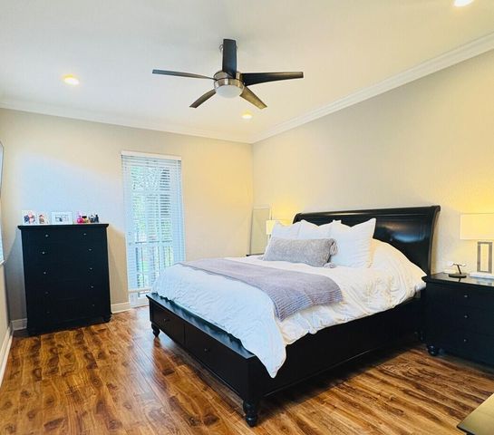 6956 Julia Gardens Drive, Coconut Creek, FL 33073