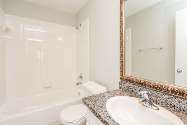 12919 Belmont Legend Court, Houston, TX 77047