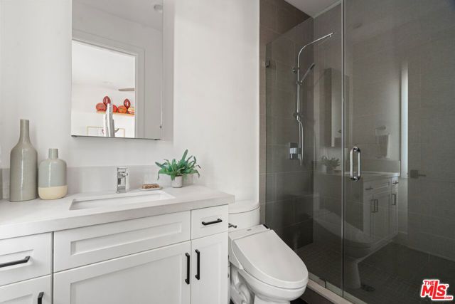 11813 Woodbine Street, Los Angeles, CA 90066