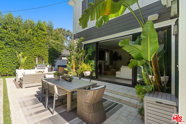 11813 Woodbine Street, Los Angeles, CA 90066