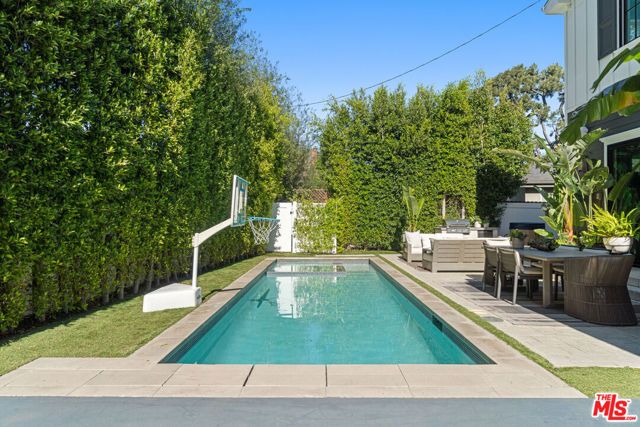 11813 Woodbine Street, Los Angeles, CA 90066