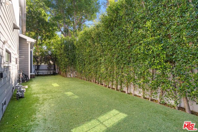11813 Woodbine Street, Los Angeles, CA 90066