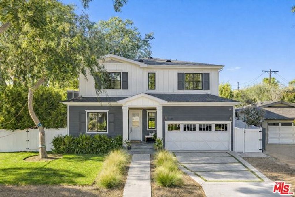 11813 Woodbine Street, Los Angeles, CA 90066