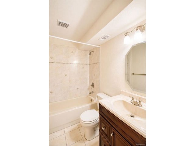 2534 Sweetwater Cir, Lafayette, CO 80026