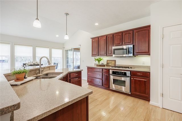 6691 Saint Johns Parkway, Victor, NY 14564