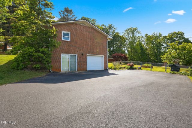 316 Clark Place, Blountville, TN 37617