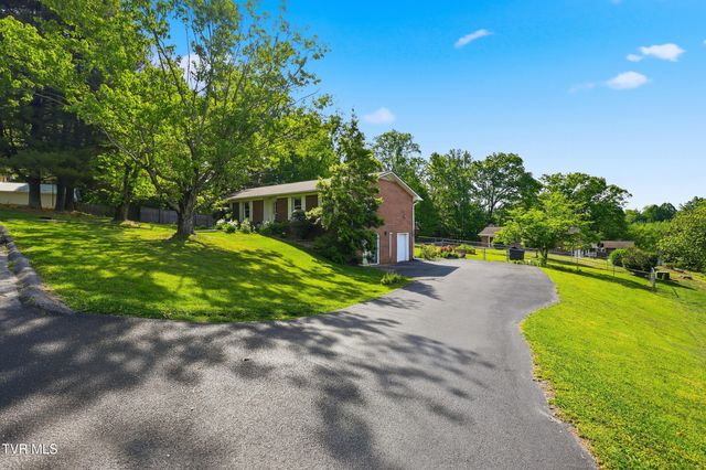 316 Clark Place, Blountville, TN 37617