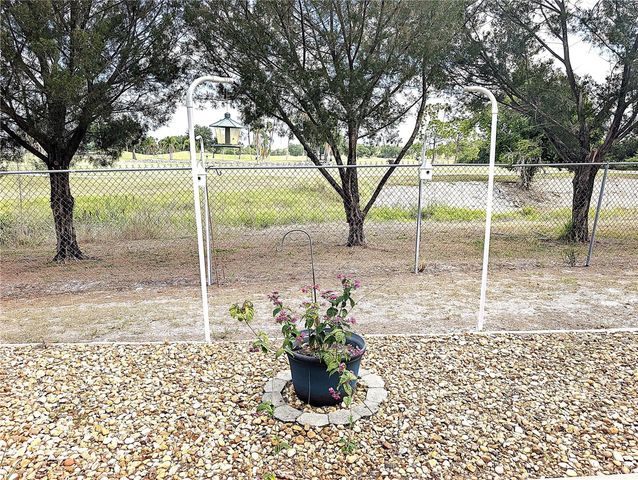 3300 26TH AVENUE E 122, Bradenton, FL 34208