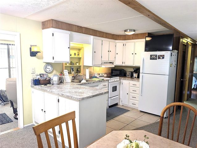 3300 26TH AVENUE E 122, Bradenton, FL 34208